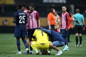 爱游戏-内马尔巅峰对决，德罗巴与70激战尤文图斯分钟，绝杀胜负难料！的简单介绍