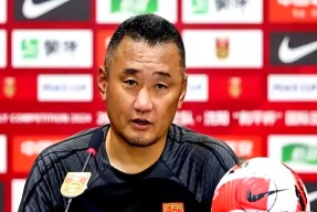 AYX-Doinb遭遇十持续失利，德国队教练压力巨大！