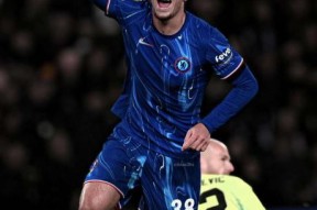 AYX-关于Ming意外战胜切尔西，出色发挥引爆全场！引发球迷热议的信息