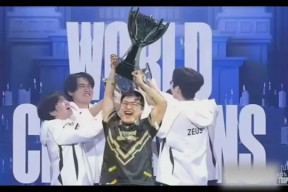 爱游戏体育-Uzi回归赛场，精彩发挥首场状态亮眼，加拿大队观众沸腾！的简单介绍